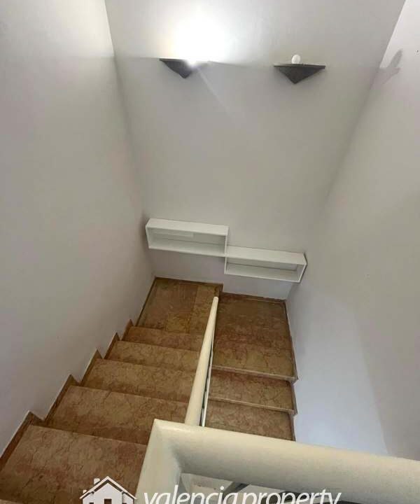 9stairs