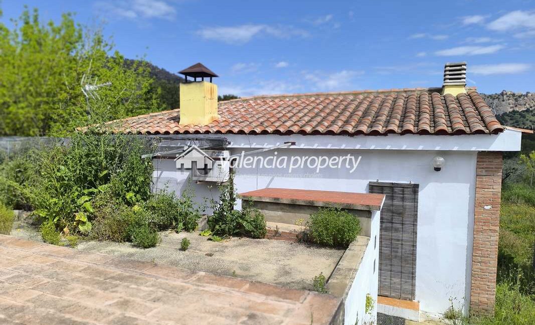 17casa detras