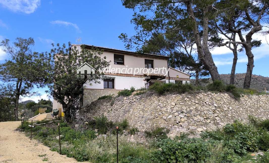 1casa lejos